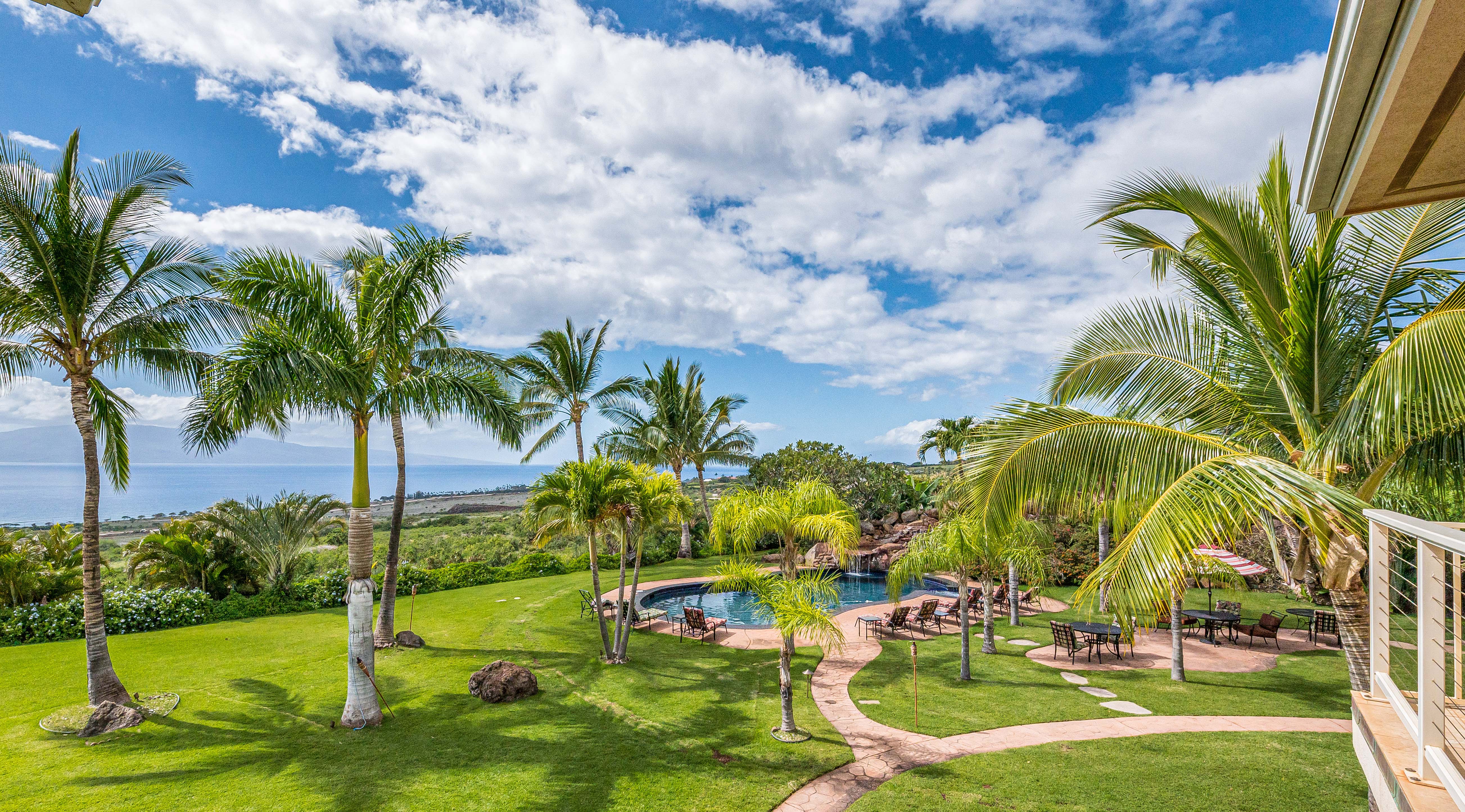 Punakea Loop Unit B Lahaina HI 96761 - yard